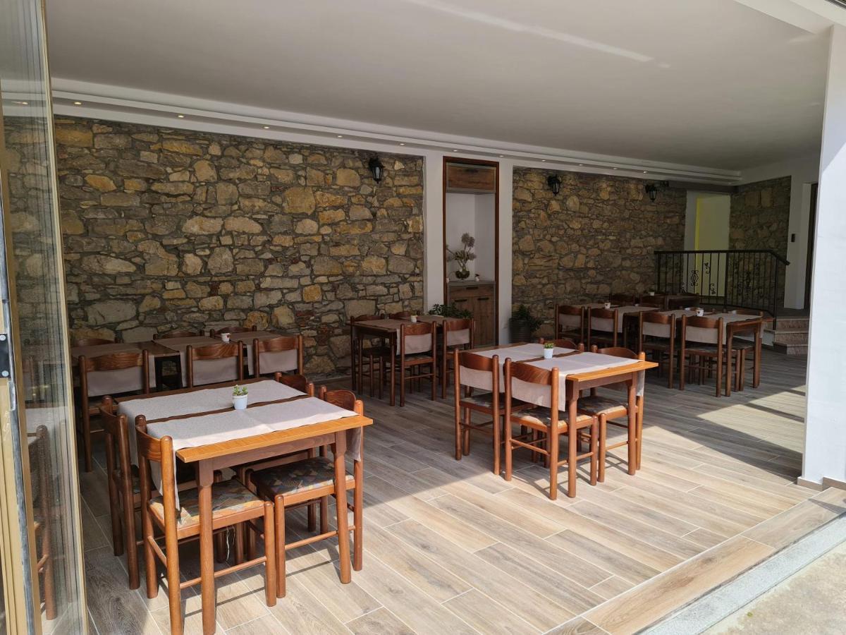 Restaurant & Apartments Getaway Pri Kobalu Vipava Zewnętrze zdjęcie