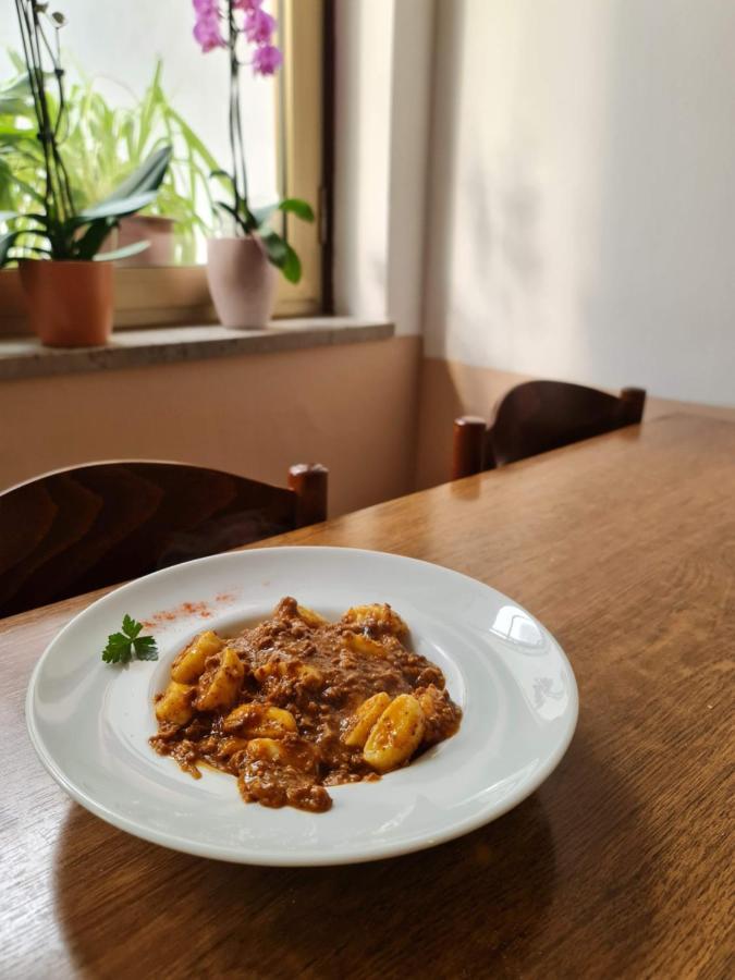Restaurant & Apartments Getaway Pri Kobalu Vipava Zewnętrze zdjęcie