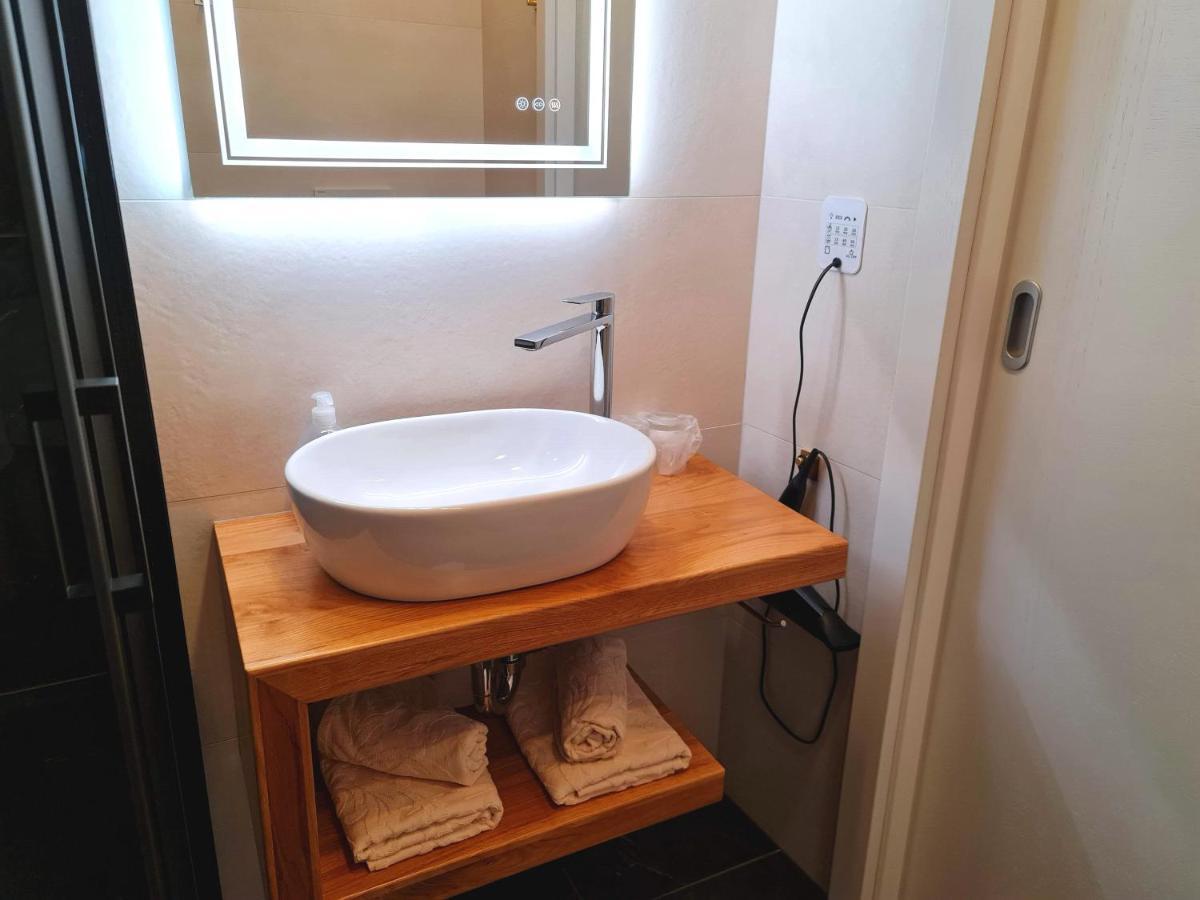 Restaurant & Apartments Getaway Pri Kobalu Vipava Zewnętrze zdjęcie