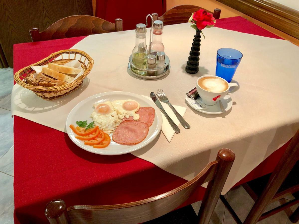 Restaurant & Apartments Getaway Pri Kobalu Vipava Zewnętrze zdjęcie
